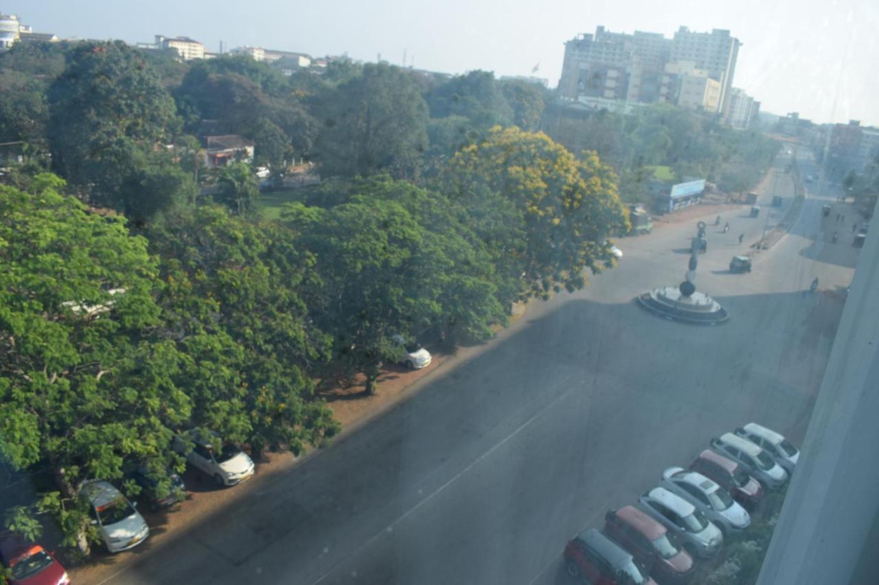 Country Inns & Suites By Radisson Manipal Exterior photo