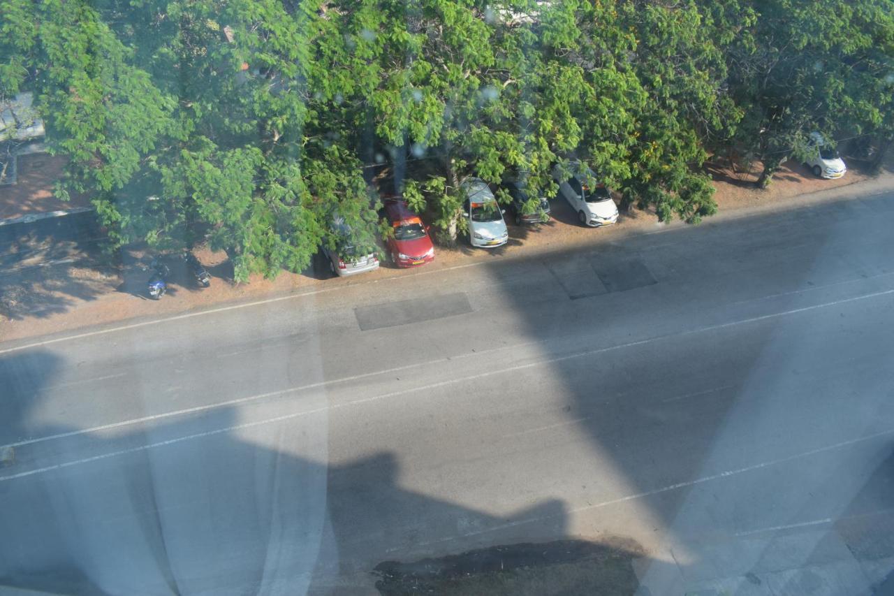Country Inns & Suites By Radisson Manipal Exterior photo