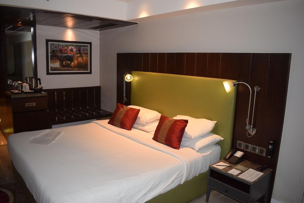 Country Inns & Suites By Radisson Manipal Exterior photo