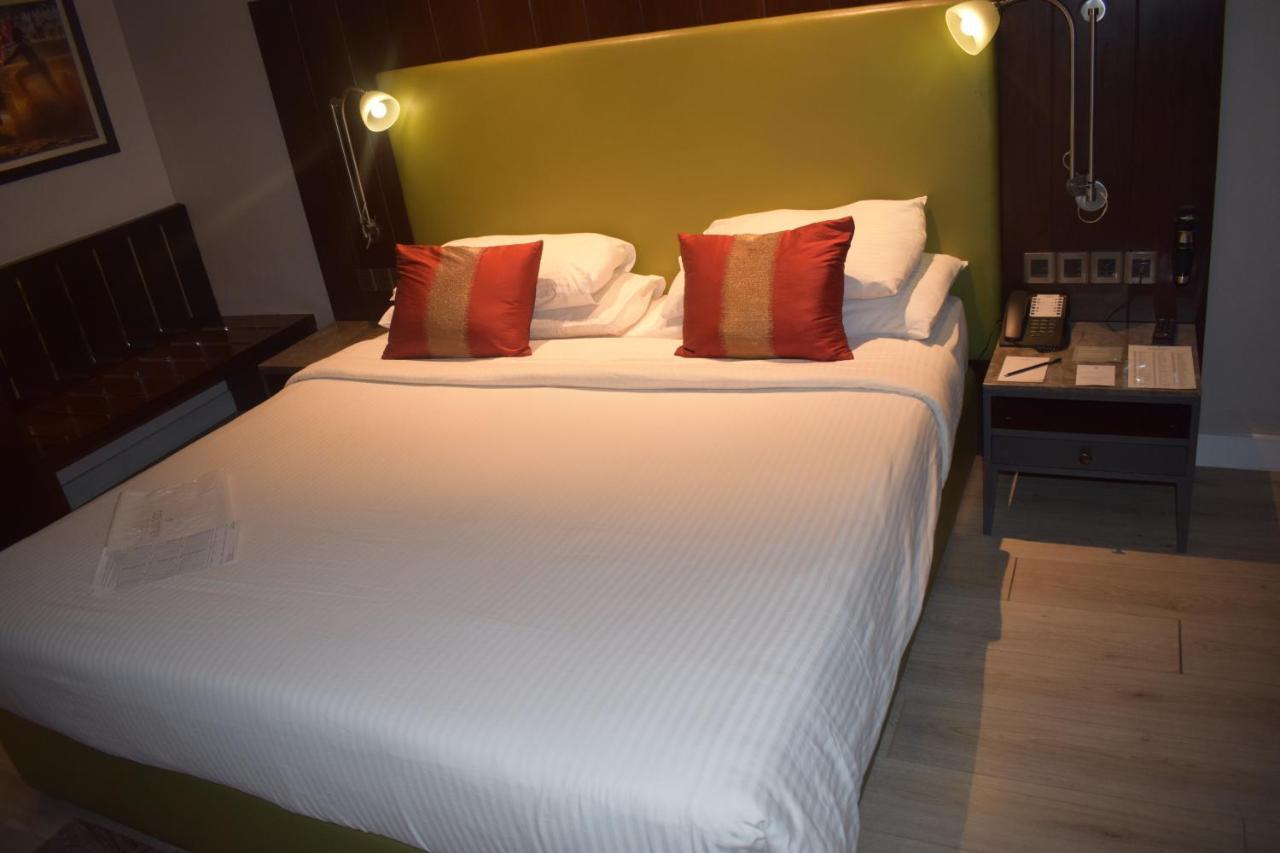 Country Inns & Suites By Radisson Manipal Exterior photo